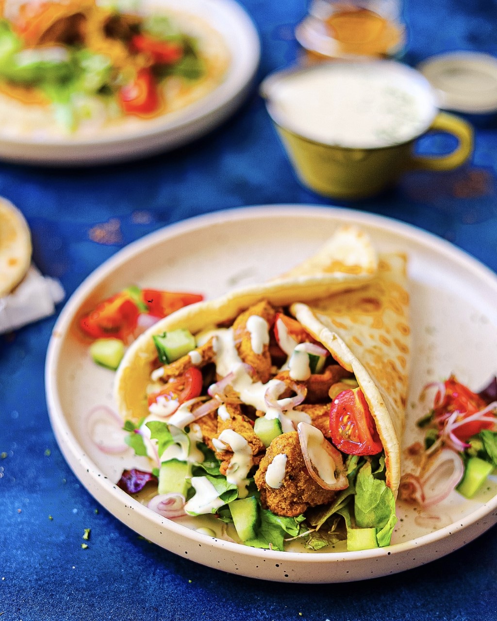 So so so tasty! Especially when you make your own shawarma spice blend, flatbread and garlic sauce ;-)