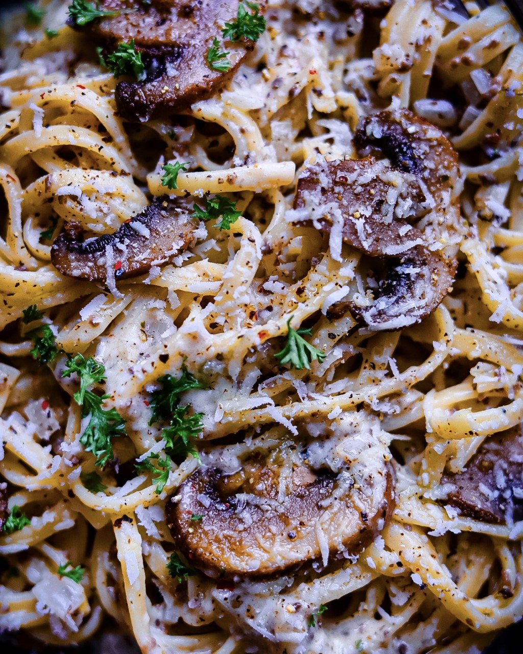 Creamy linguine with Truffle tapenade! YUMMM