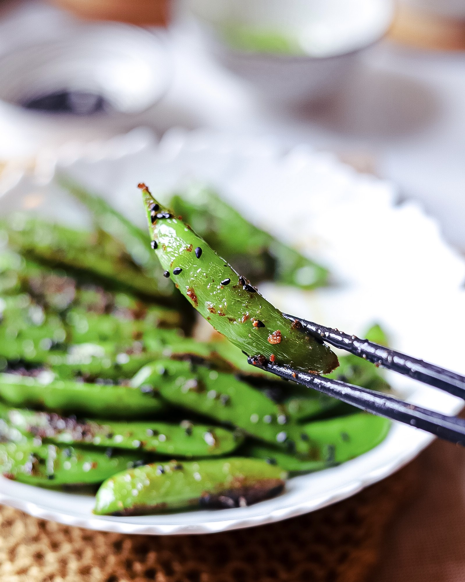 These Sugarsnap Peas are so crunchy and tasty! Make them soon :-)