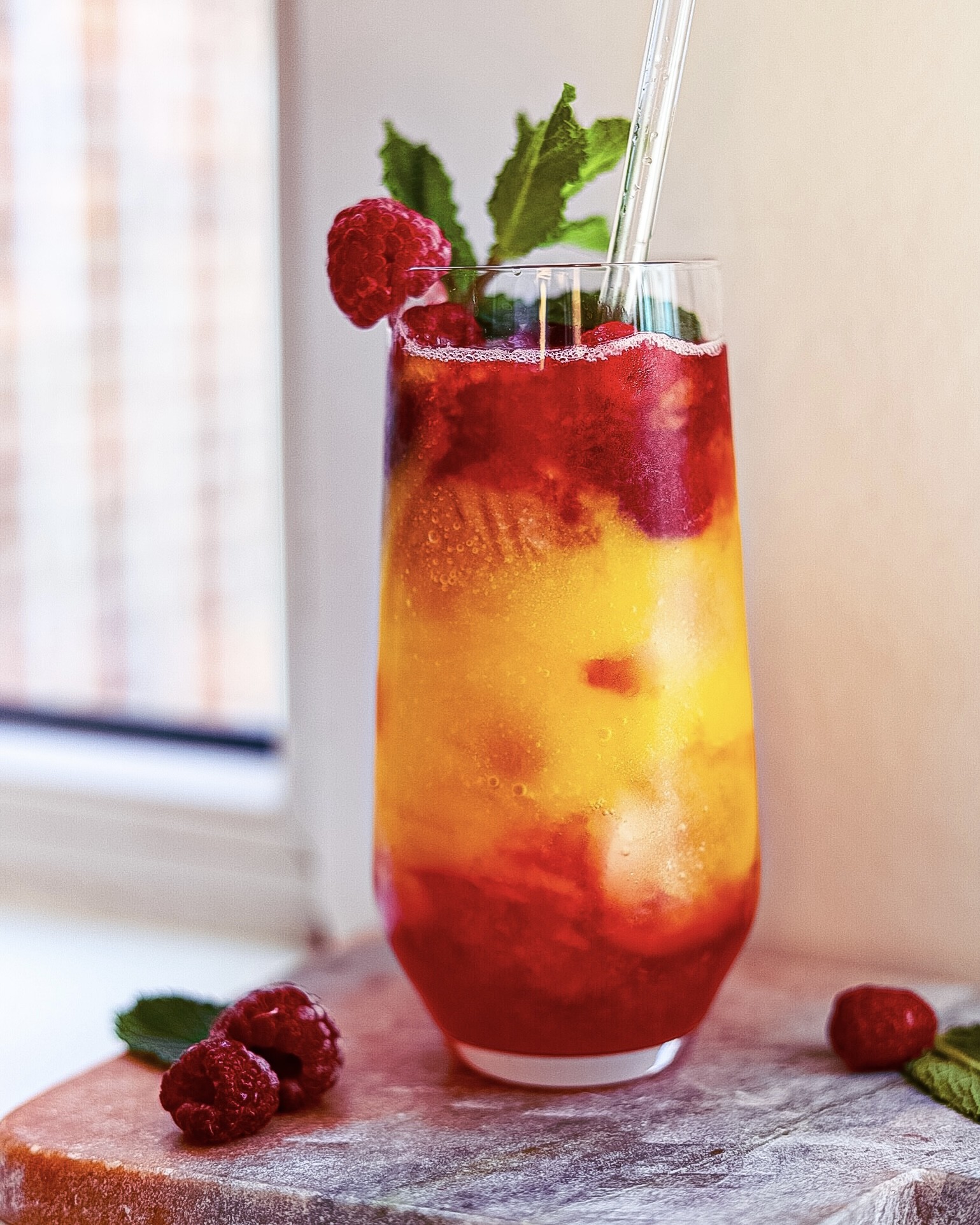 Refreshing and full of fruit! Make this Ice-Tea soon :-)